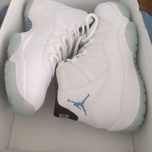 I am selling dead stock (brand new from 2014)size 10.5 legend blue Jordan 11s